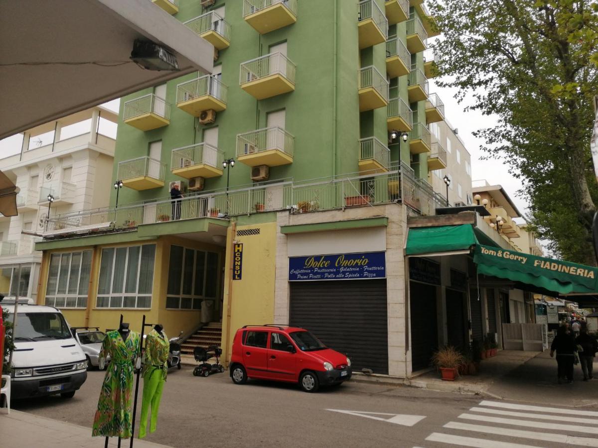 Consul Hotel Rimini Bagian luar foto