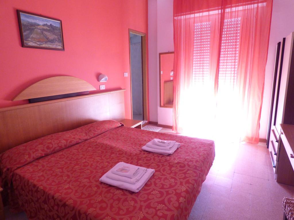 Consul Hotel Rimini Bagian luar foto